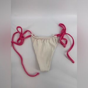 Frankie’s Bikinis Medium White/Pink